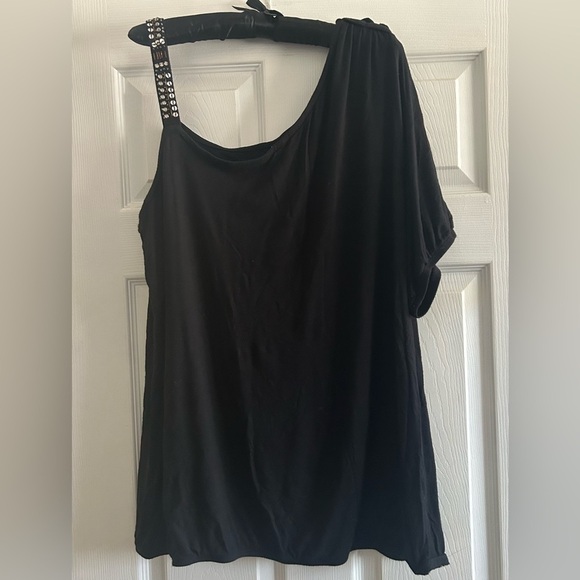 Avenue Luxe Collection Black One-Shoulder Top with Studded Strap size 22/24 - Picture 1 of 8